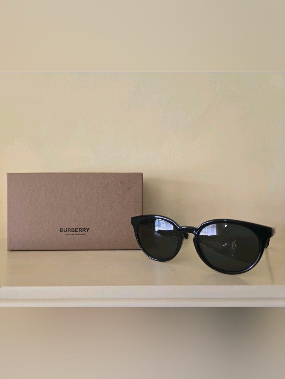Burberry  0BE4326F 300187 Amelia Black Gray Lens Round Sunglasses 55-20-145